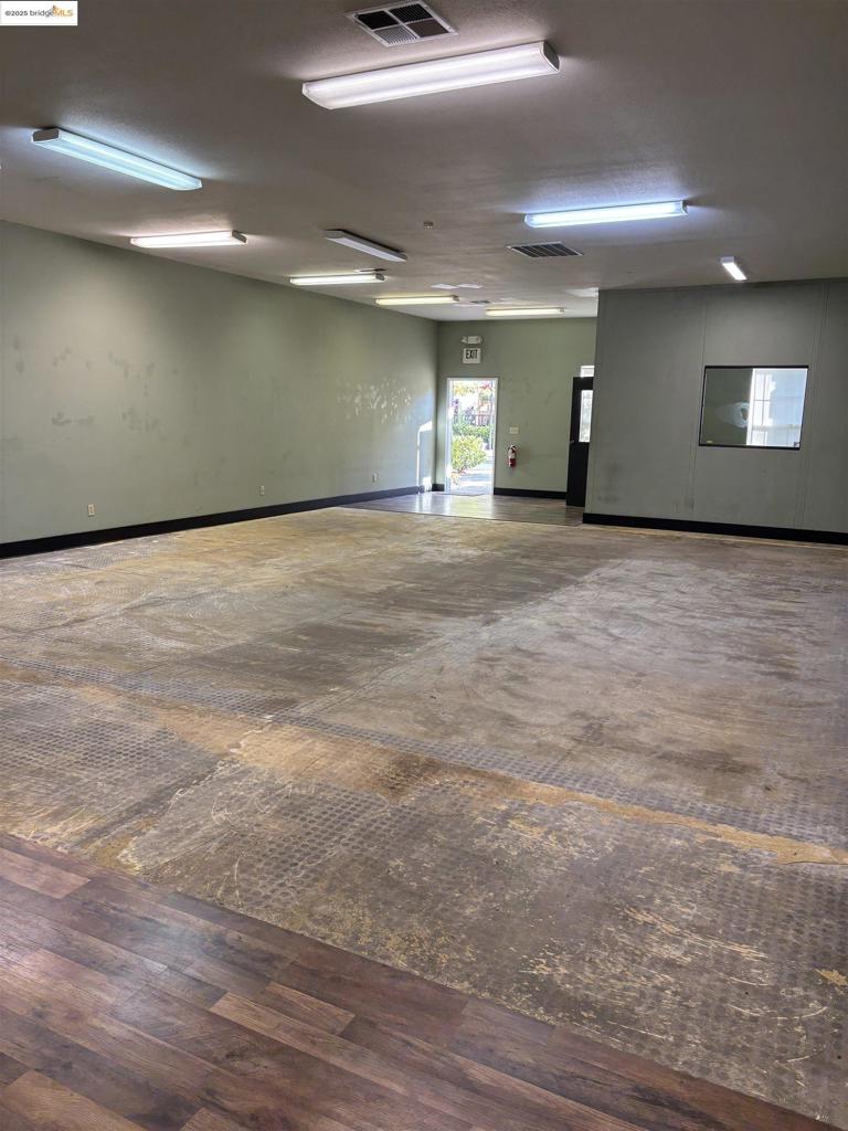 19060 Standard Rd#5 Property Photo 3