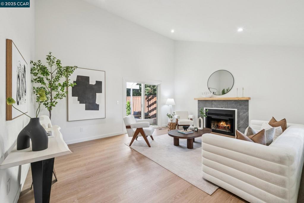 943 Matterhorn Court Property Photo 12