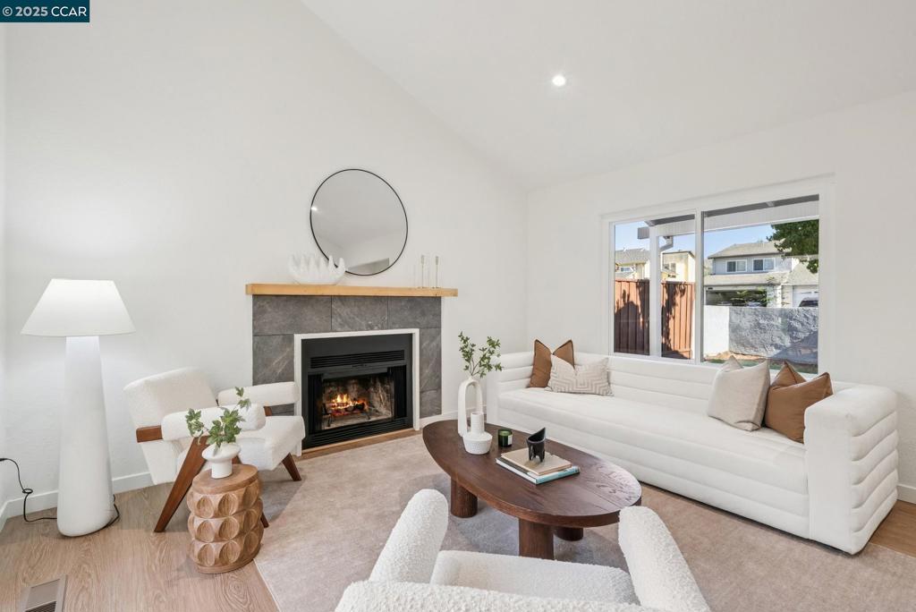 943 Matterhorn Court Property Photo 15