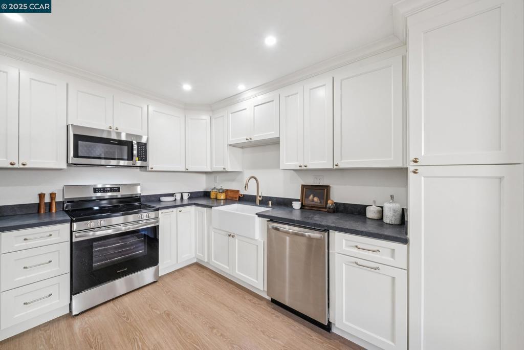 943 Matterhorn Court Property Photo 22