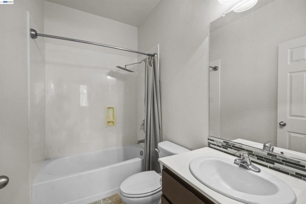 2746 Gracie Pl Property Photo 9