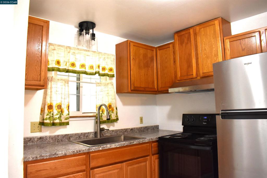 130 Kennison Ct. Property Photo 9