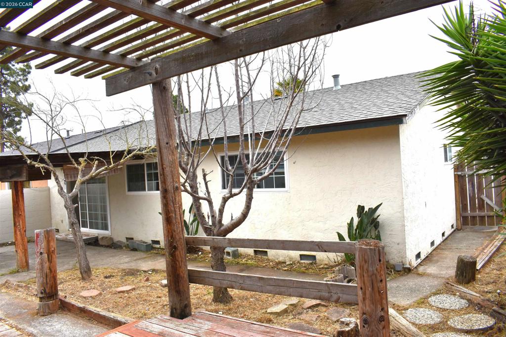 130 Kennison Ct. Property Photo 16