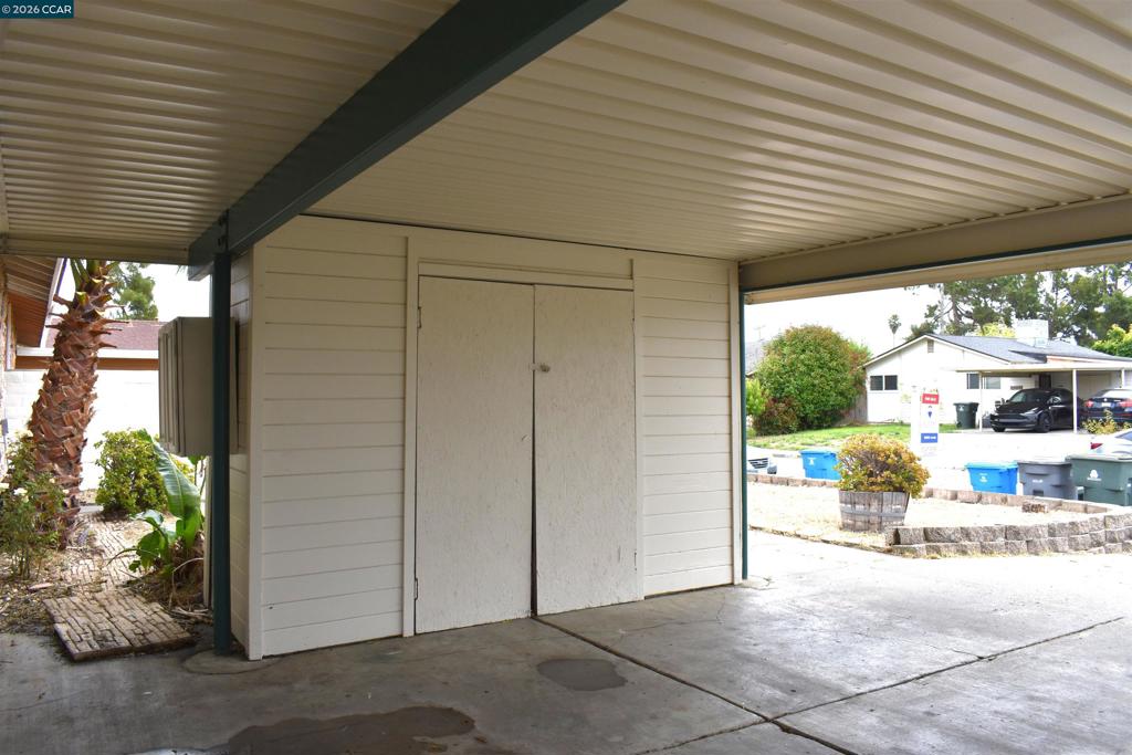 130 Kennison Ct. Property Photo 21