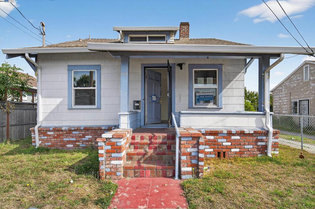 7412 Weld St Property Photo 1