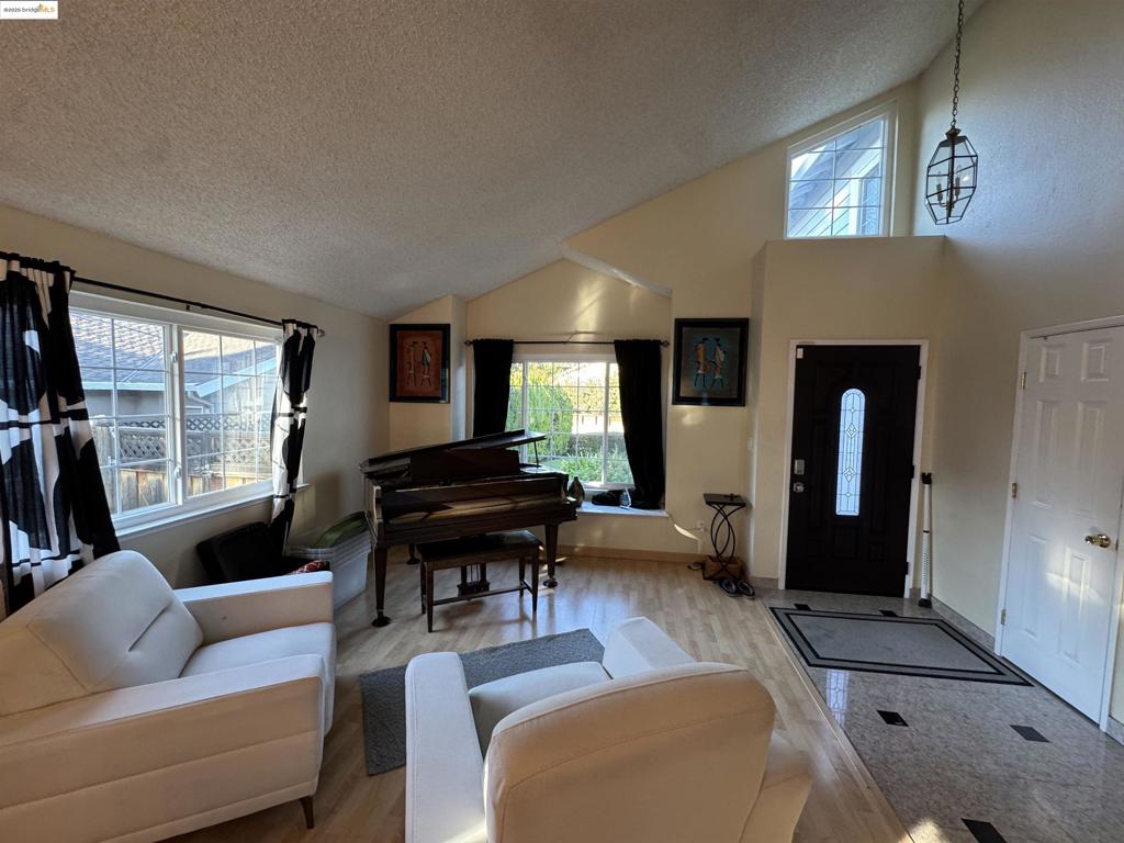 3124 Sunflower Drive Property Photo 13