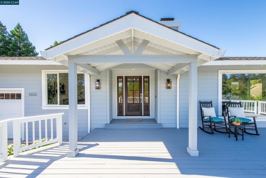 1600 Shangri La Ct. Property Photo 2