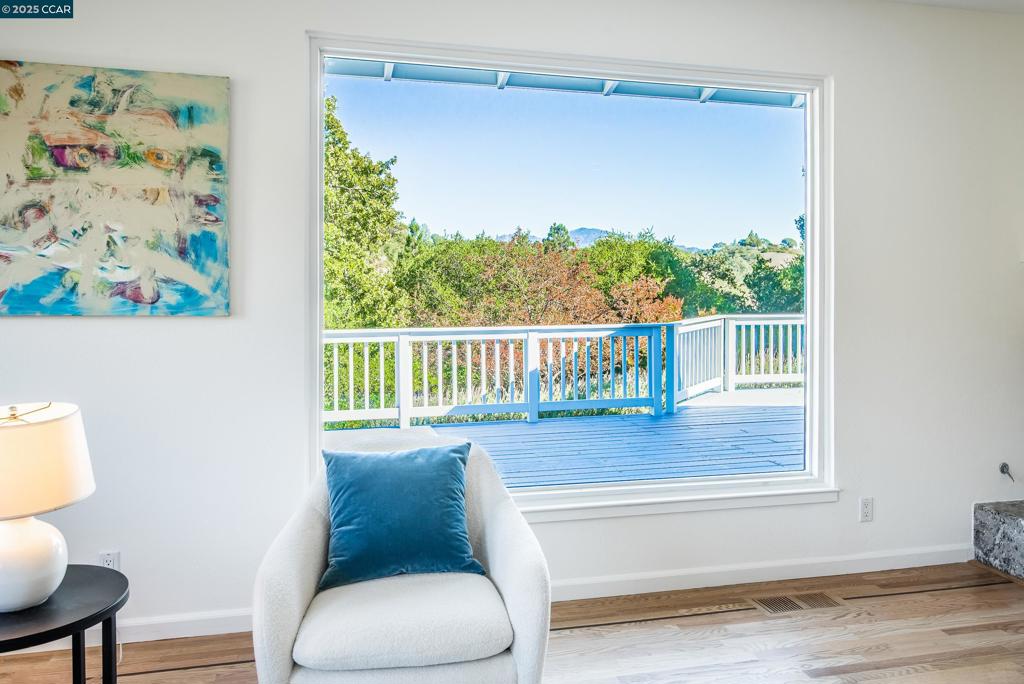 1600 Shangri La Ct. Property Photo 8