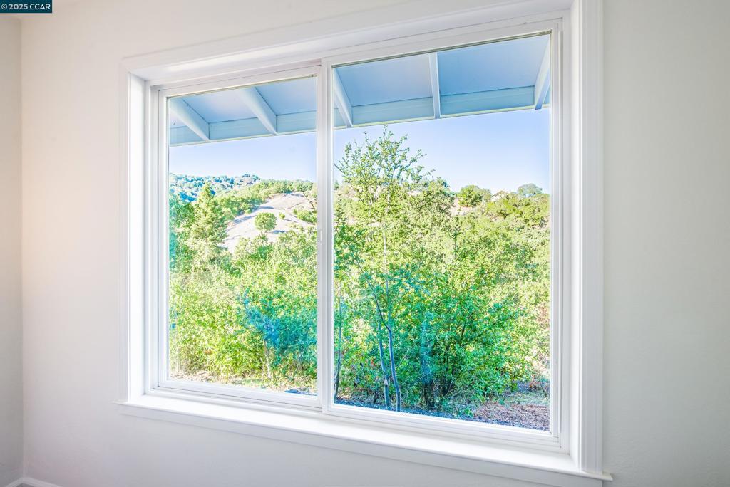 1600 Shangri La Ct. Property Photo 33