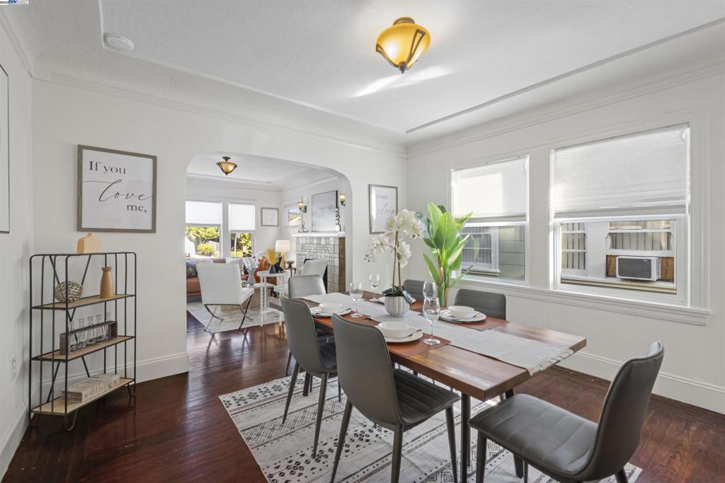 9937 Dante Ave Property Photo 10