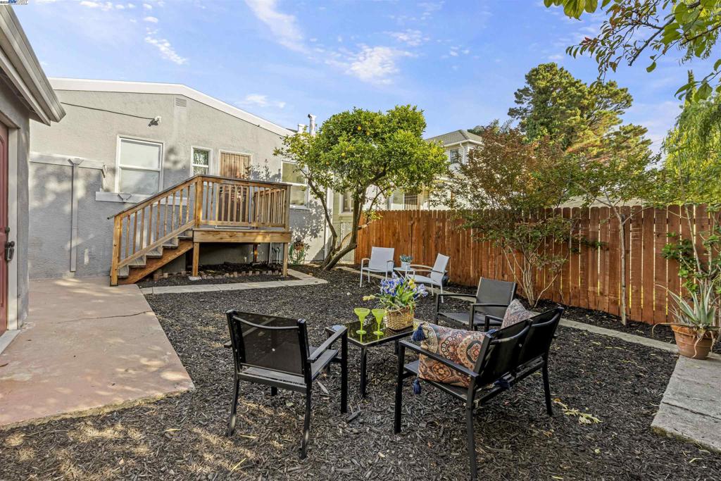 9937 Dante Ave Property Photo 27