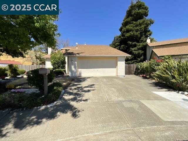 403 Gerald Court Property Photo 2
