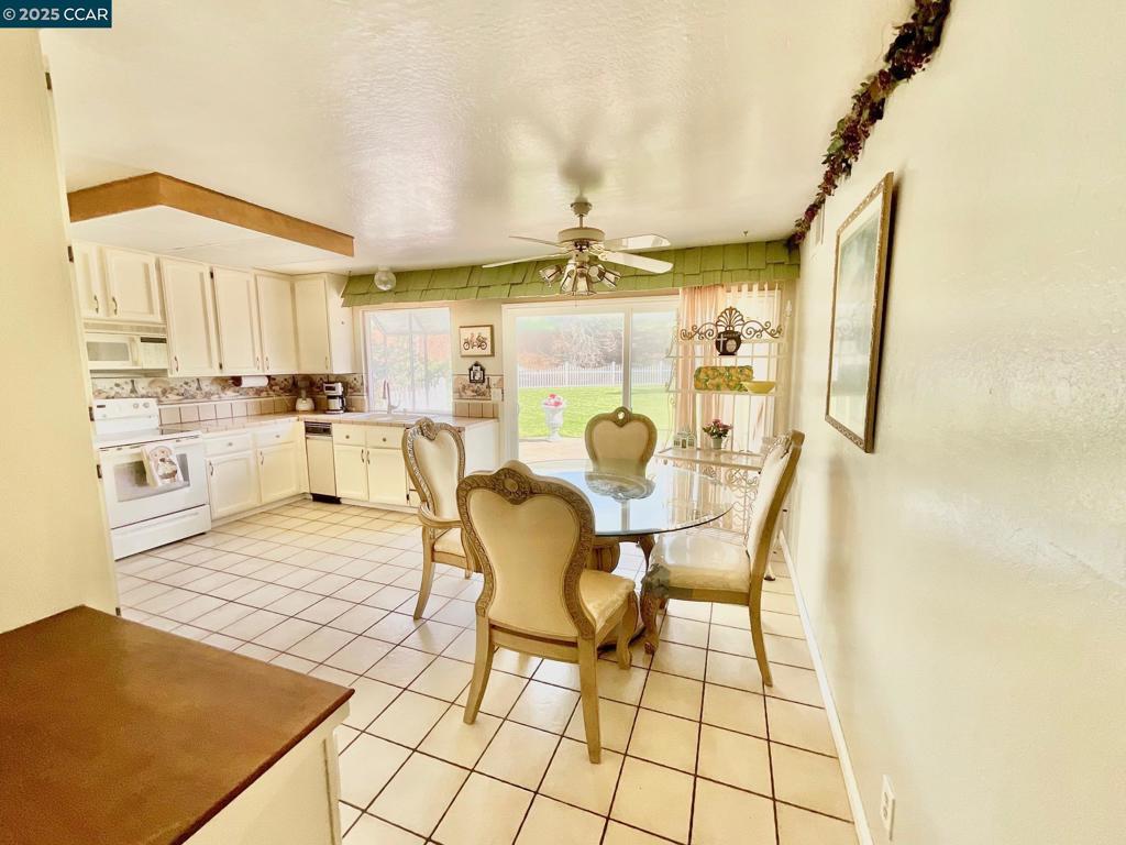 403 Gerald Court Property Photo 12
