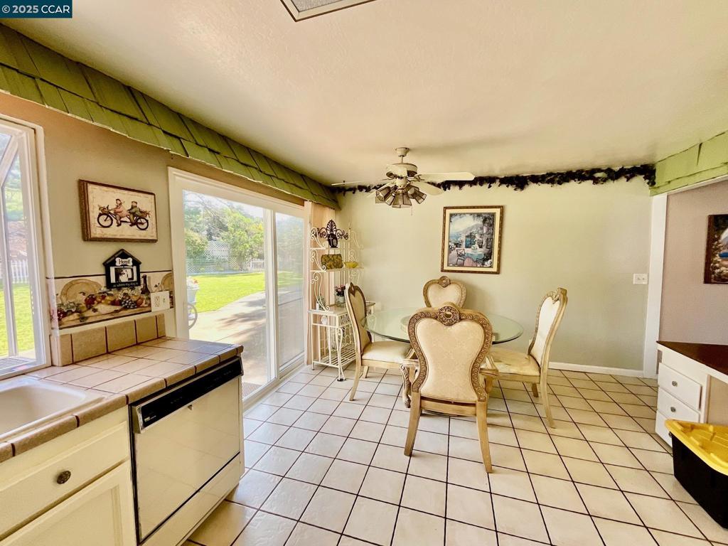 403 Gerald Court Property Photo 16
