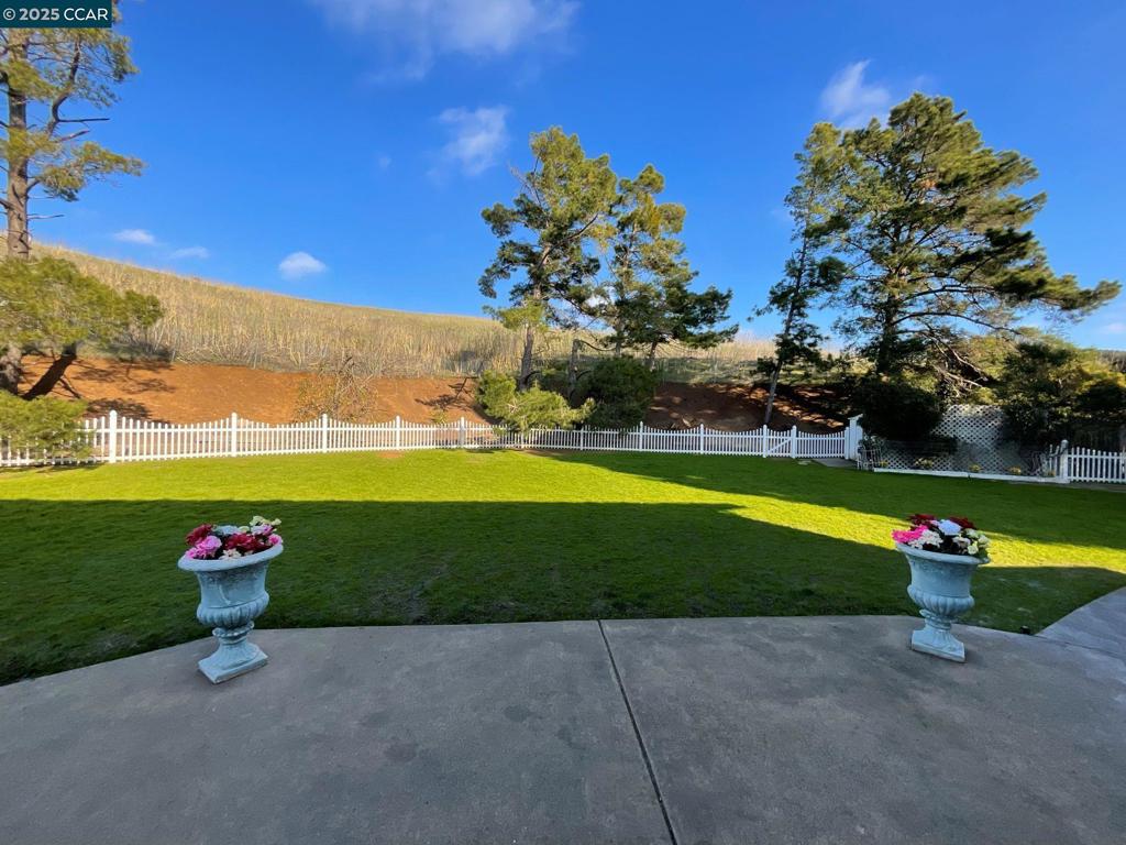 403 Gerald Court Property Photo 50
