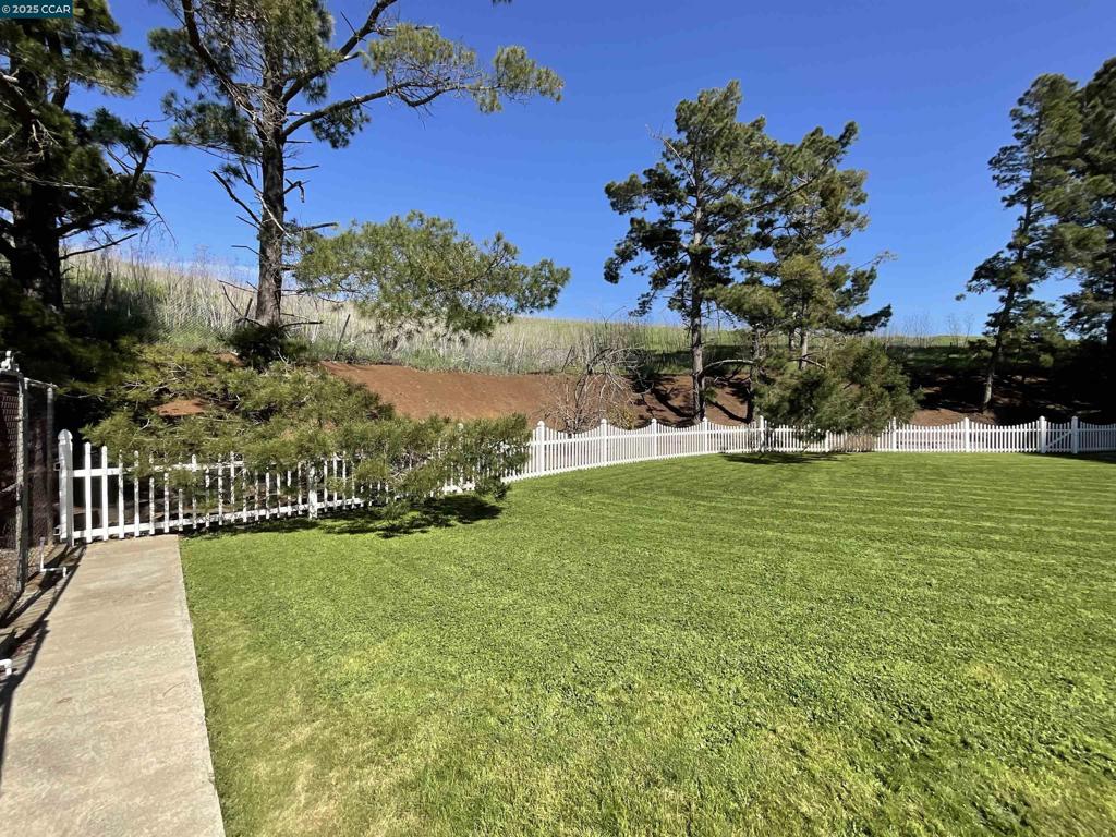 403 Gerald Court Property Photo 57
