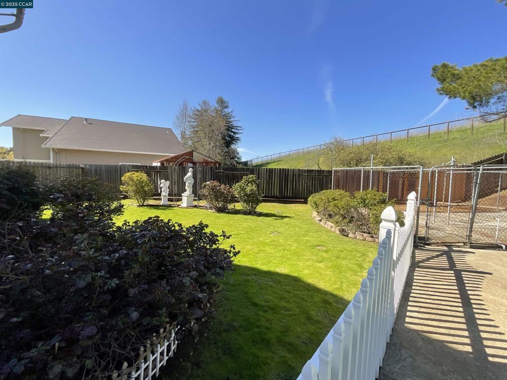 403 Gerald Court Property Photo 59