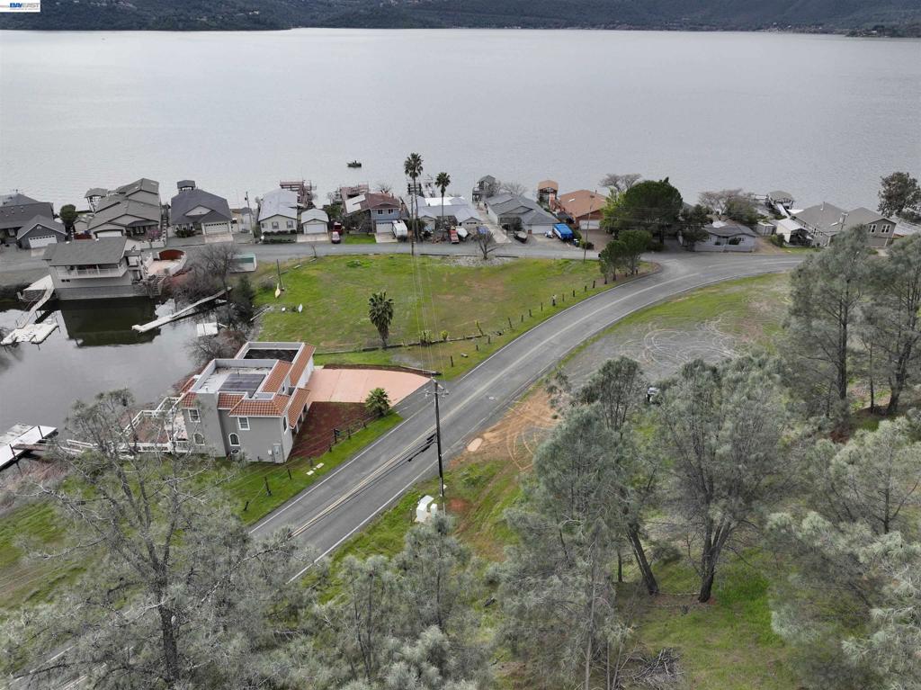 11130 Lakeshore Dr Property Photo 14