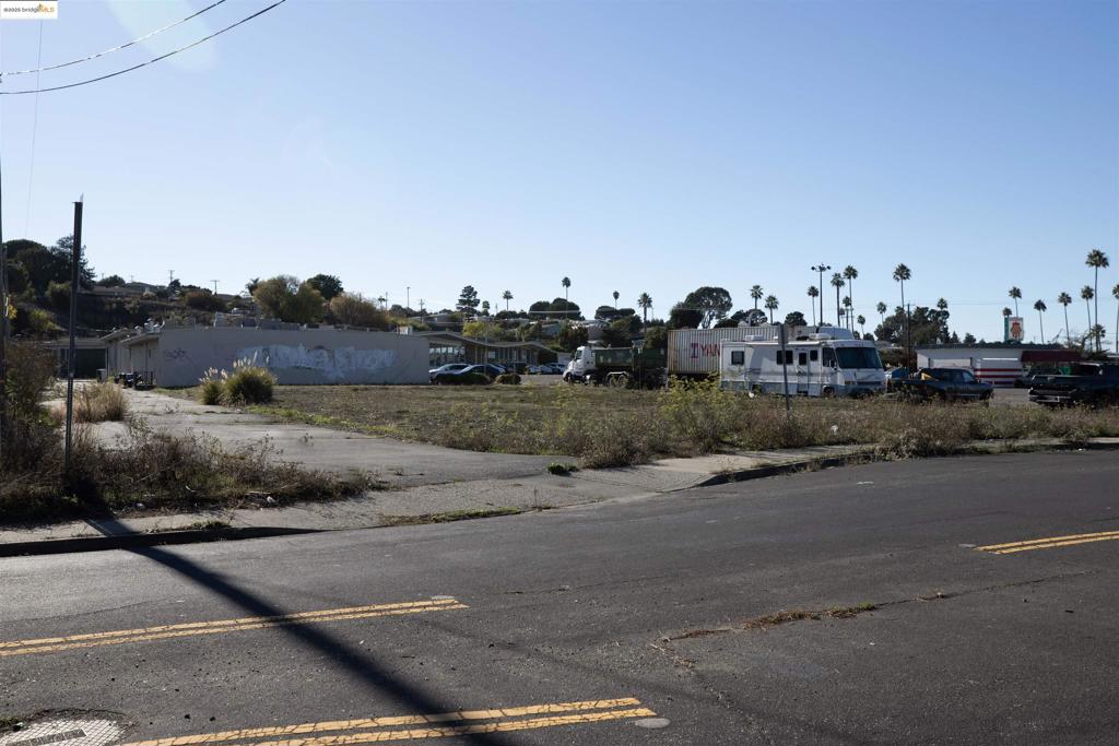 41116738 Property Photo 2