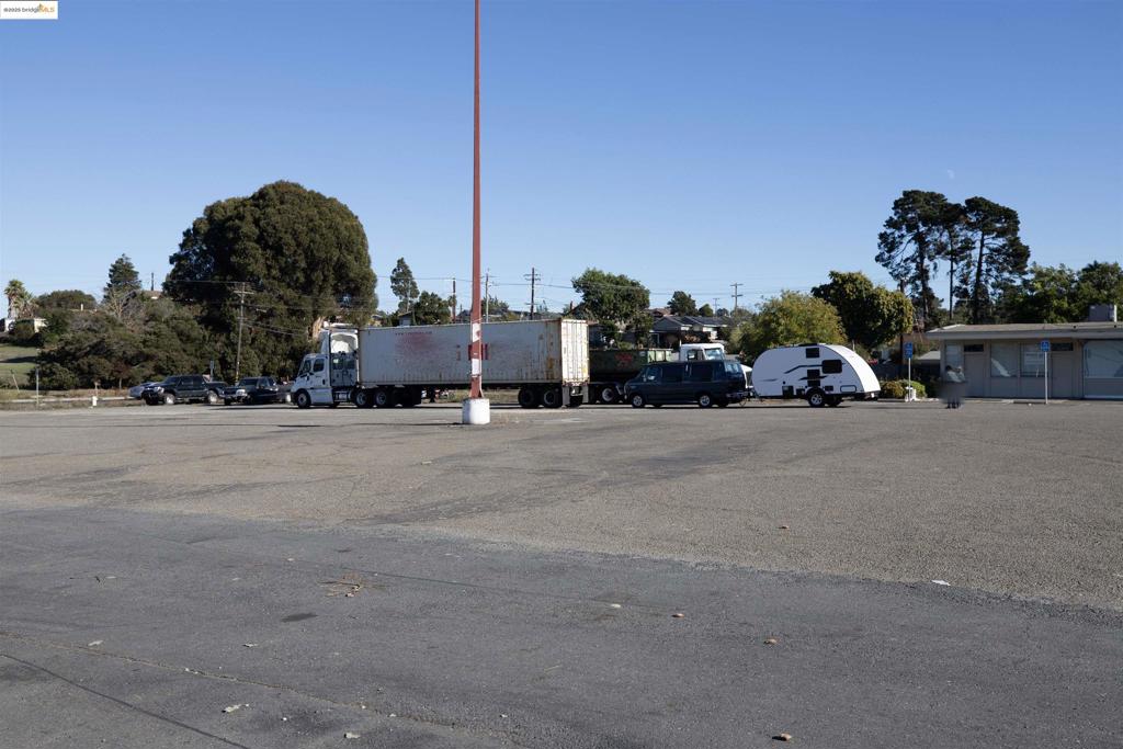 41116738 Property Photo 6