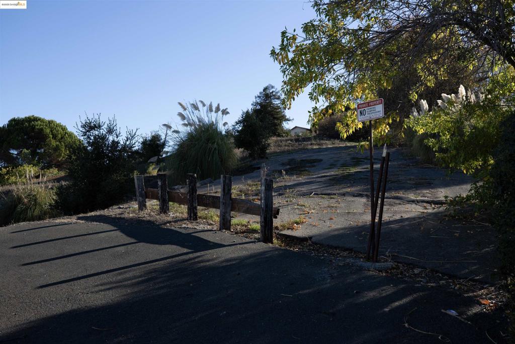 41116742 Property Photo 10