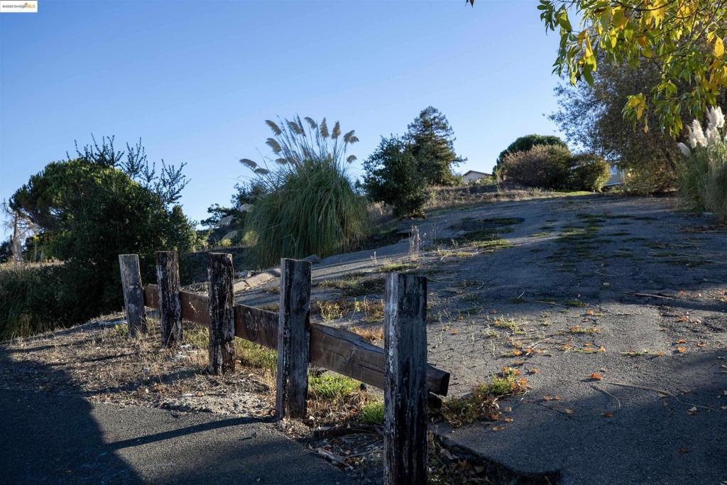 41116742 Property Photo 11