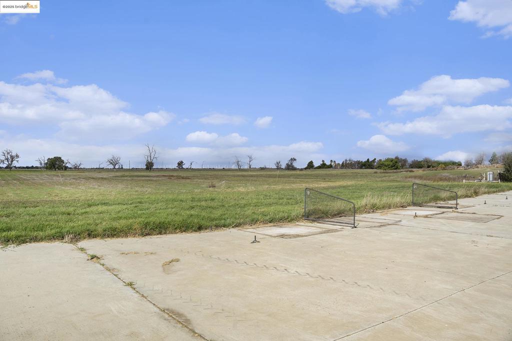 0 Gateway Rd Property Photo 24