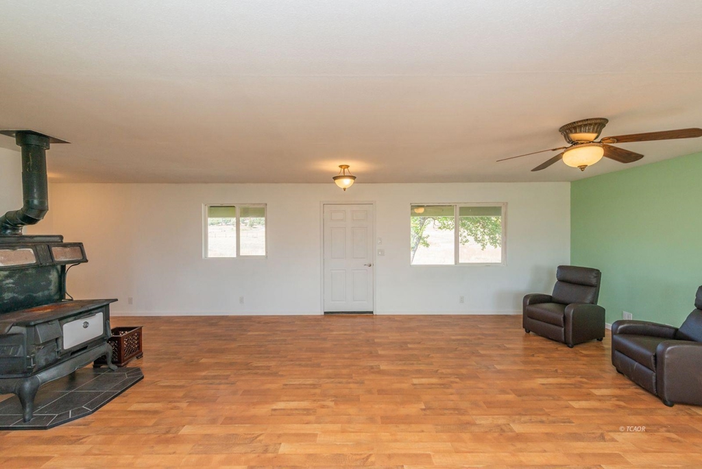 1095 Hyampom Rd Property Photo 7