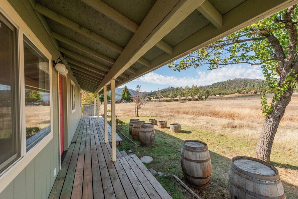 1095 Hyampom Rd Property Photo 33