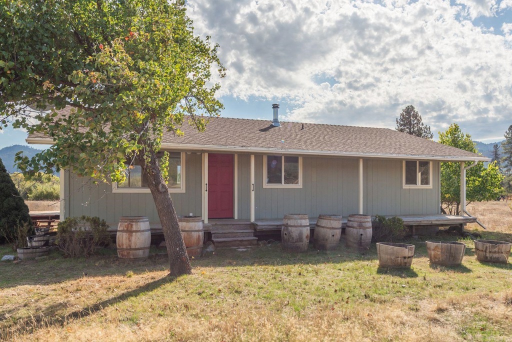 1095 Hyampom Rd Property Photo 34