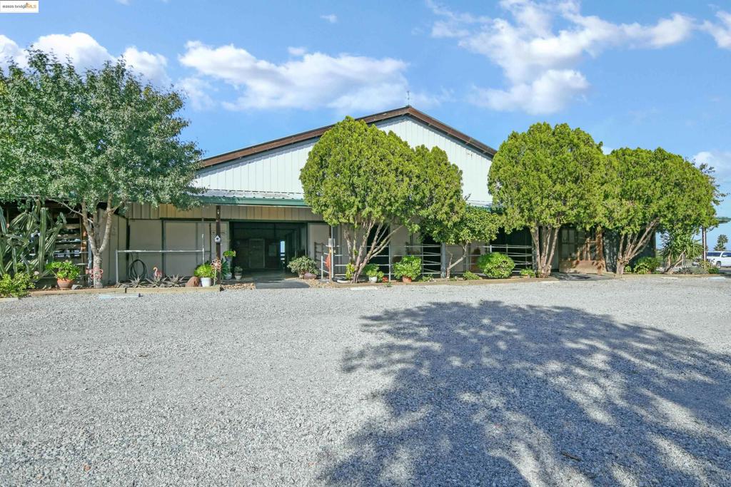 23701 Marsh Creek Rd Property Photo 35