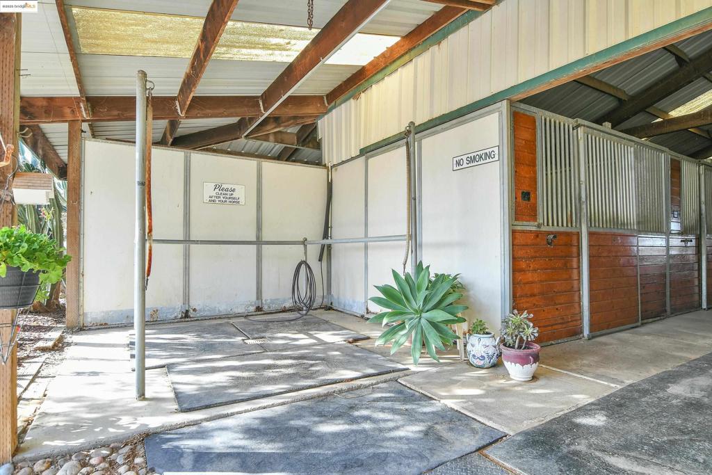 23701 Marsh Creek Rd Property Photo 36