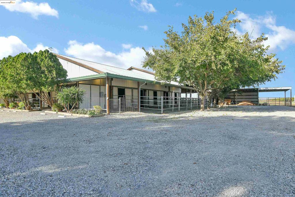 23701 Marsh Creek Rd Property Photo 44