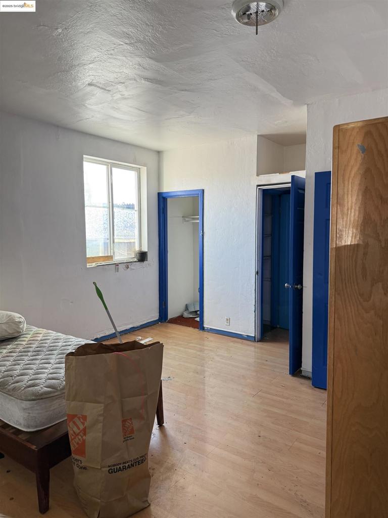 5609 Foothill Blvd Property Photo 2