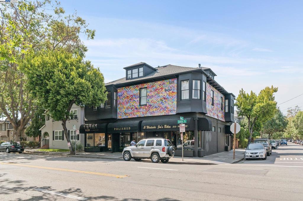 1000 Central Ave. Property Photo 2