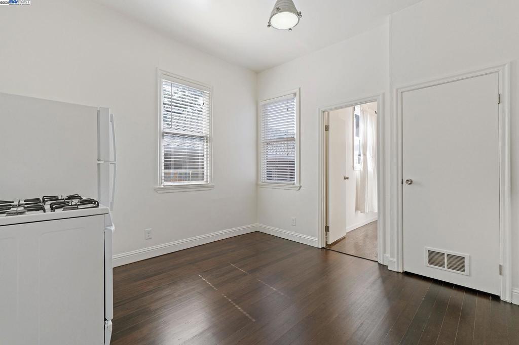 1000 Central Ave. Property Photo 18
