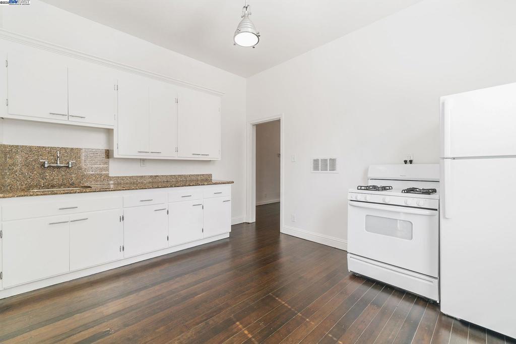 1000 Central Ave. Property Photo 19