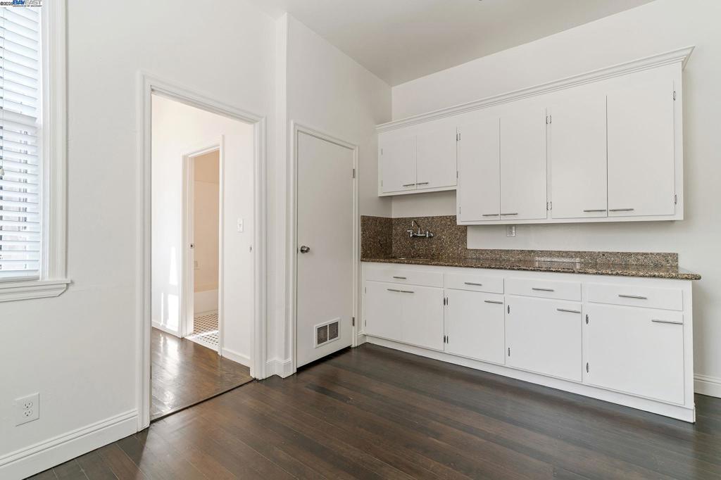 1000 Central Ave. Property Photo 21