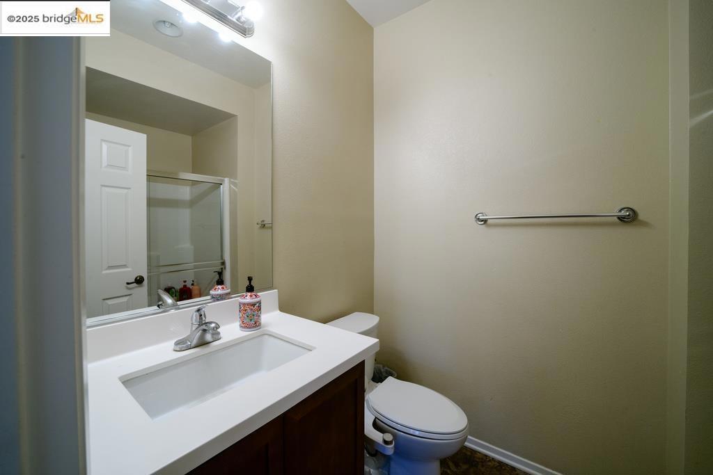 1350 Mistletoe Dr Property Photo 21