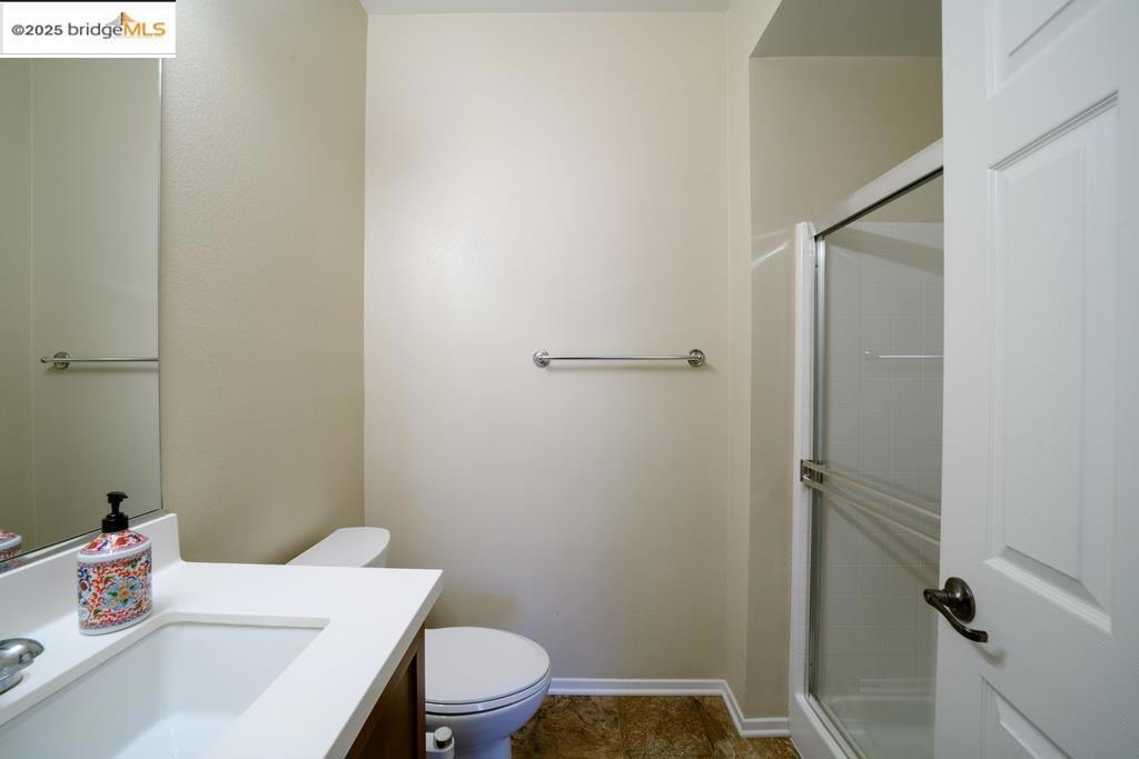 1350 Mistletoe Dr Property Photo 22