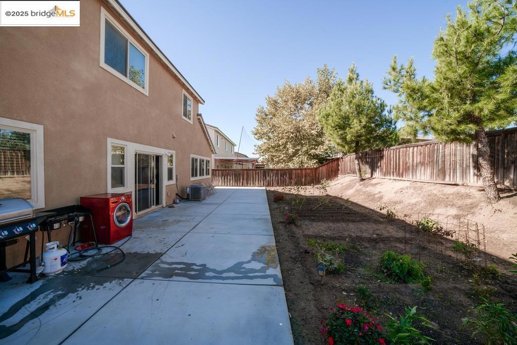 1350 Mistletoe Dr Property Photo 26