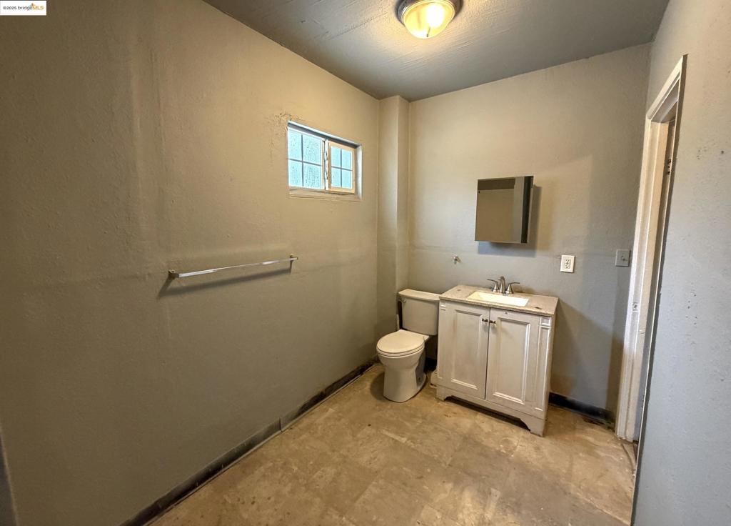 8016 Macarthur Blvd Property Photo 24