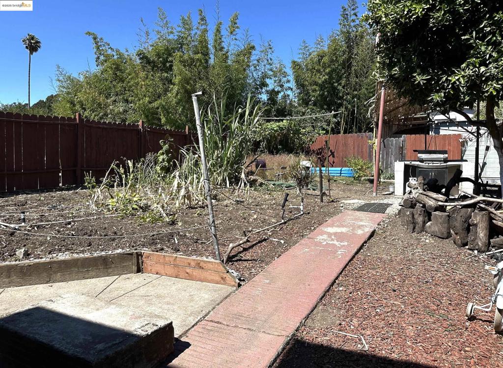8016 Macarthur Blvd Property Photo 25
