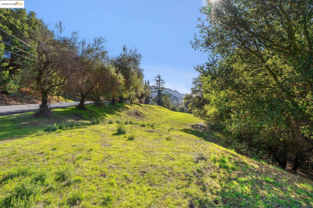 11330 Lochard St Property Photo 36