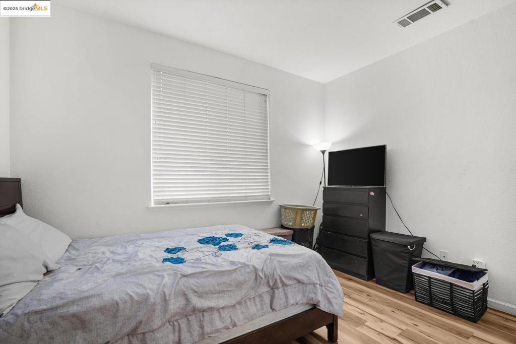 2474 Grant St Property Photo 16