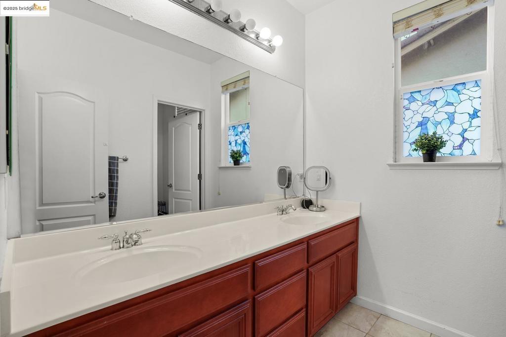 2474 Grant St Property Photo 31