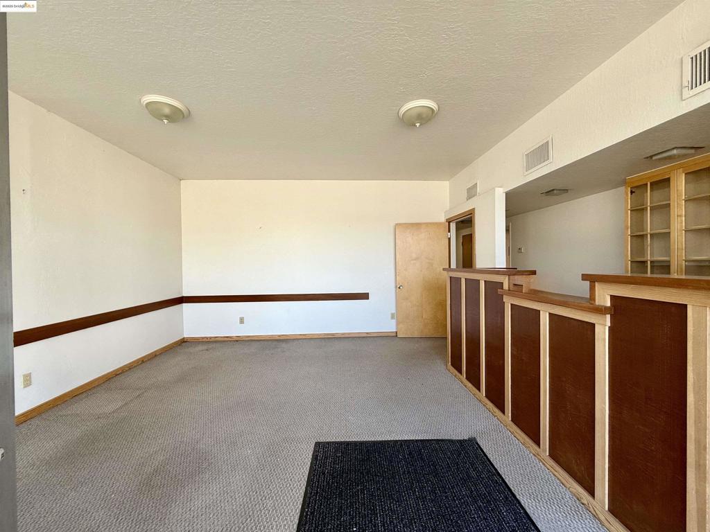 928 San Pablo Ave Property Photo 3