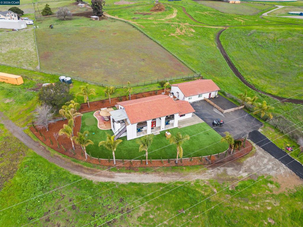 12200 Tesla Rd Property Photo 3