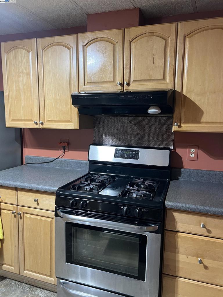 2100 Lewelling Blvd Property Photo 7