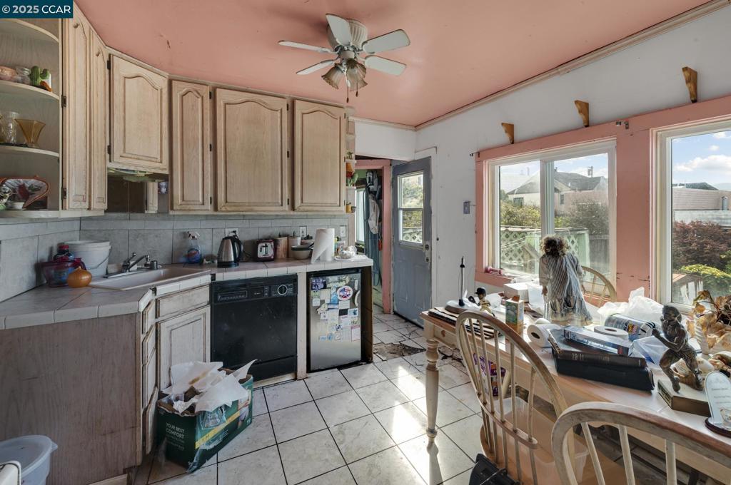 73 Tioga Ave Property Photo 11